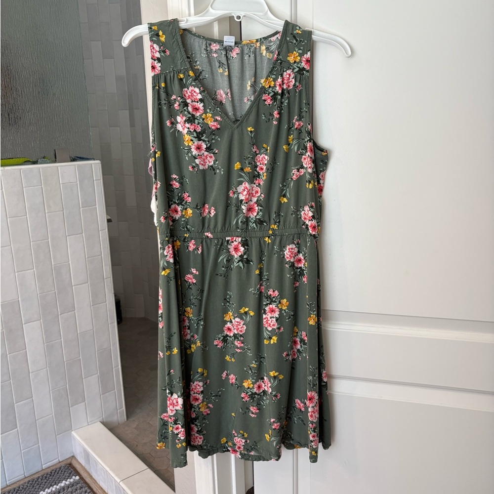 Old Navy Floral Sleeveless Midi Dress